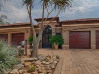 Front View of property in Silver Lakes Golf Estate