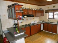 Kitchen - 14 square meters of property in Shallcross 