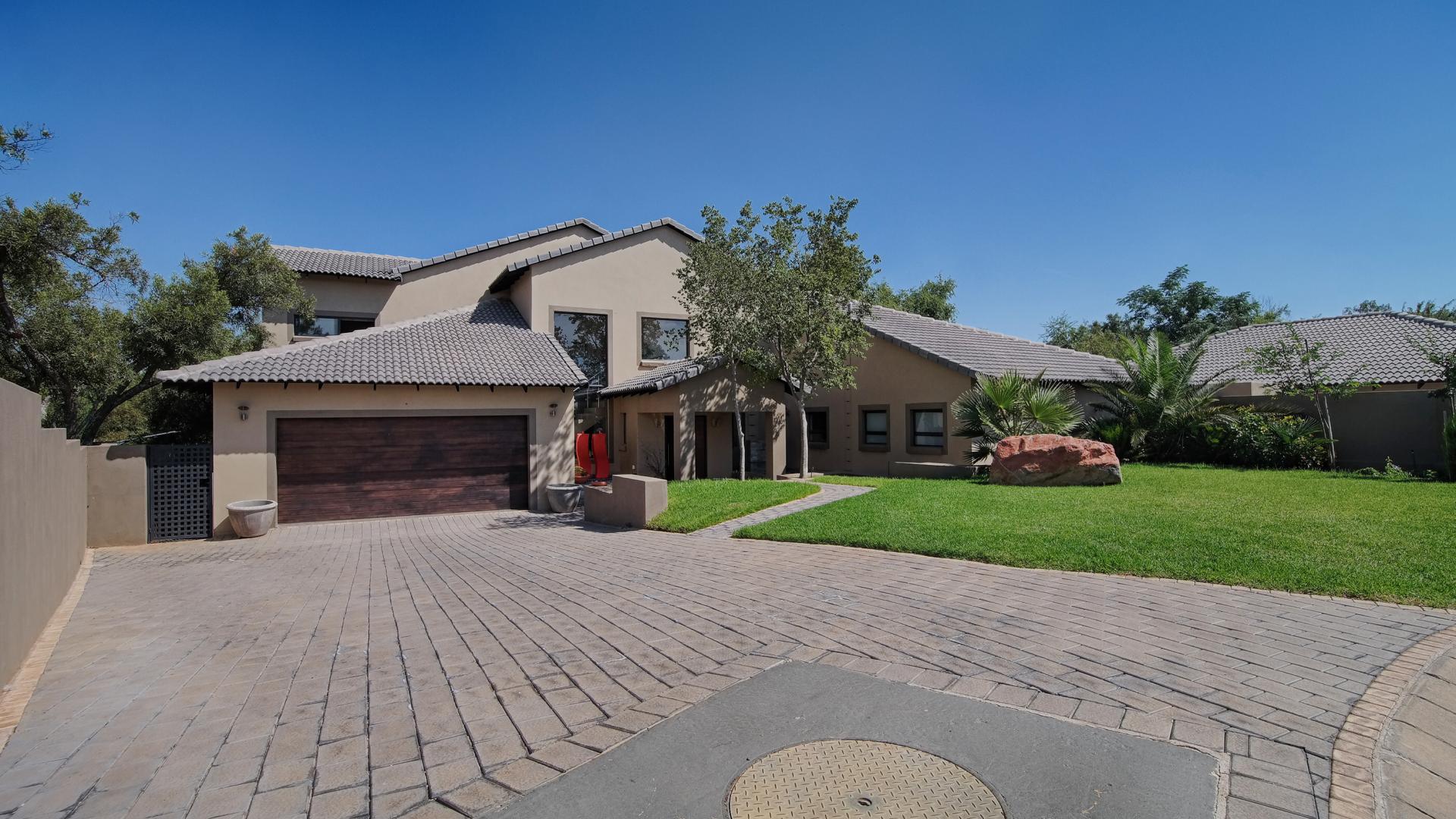 Front View of property in Silver Lakes Golf Estate