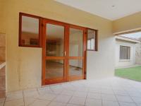 Patio - 20 square meters of property in Silver Lakes Golf Estate