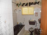 Bathroom 1 - 6 square meters of property in Belfort