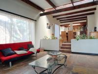 Lounges - 73 square meters of property in Constantia Glen