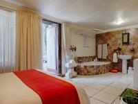Bed Room 3 - 13 square meters of property in Constantia Glen