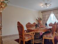 Dining Room of property in Willow Acres Estate