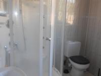 Main Bathroom - 9 square meters of property in Birchleigh North