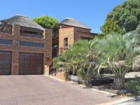 Front View of property in Bloubergstrand