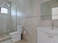 Bathroom 1 - 7 square meters of property in Willow Acres Estate