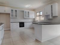 Kitchen - 30 square meters of property in Willow Acres Estate