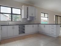 Kitchen - 30 square meters of property in Willow Acres Estate