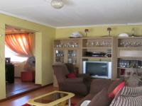 Lounges - 17 square meters of property in Leachville