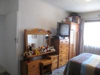 Main Bedroom - 21 square meters of property in Bardene