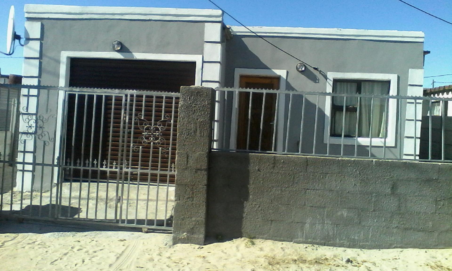 Front View of property in Mfuleni