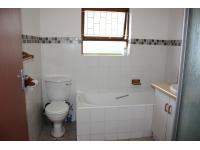 Bathroom 1 - 8 square meters of property in Bathurst