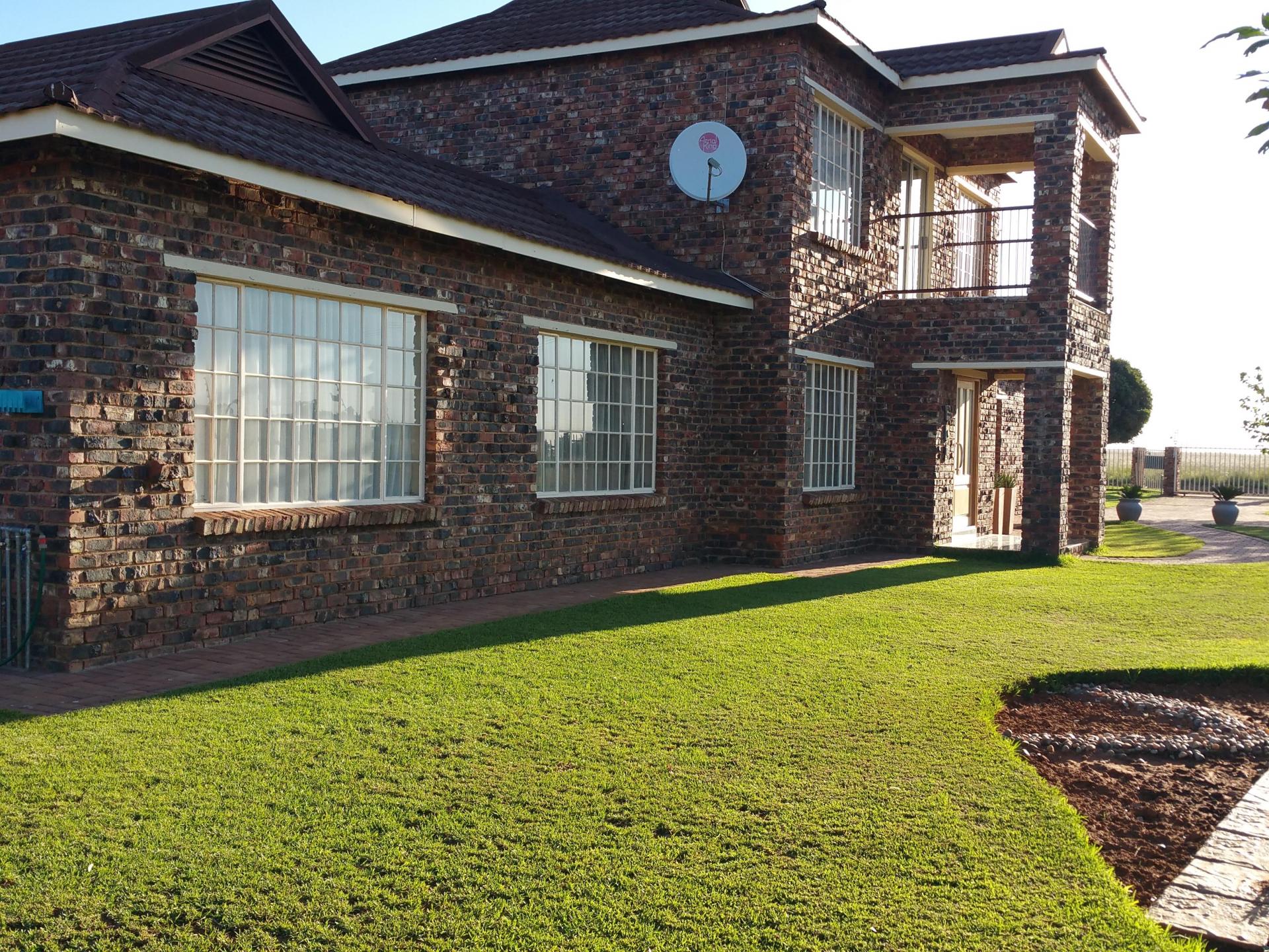 Front View of property in Bains Vlei