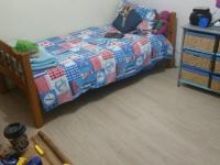 Bed Room 1 - 17 square meters of property in Newcastle