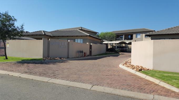 2 Bedroom Apartment for Sale For Sale in Polokwane - Home Sell - MR141598