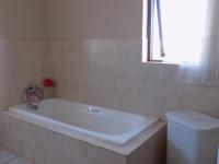 Bathroom 1 - 10 square meters of property in Culturapark