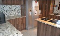 Kitchen - 26 square meters of property in Kosmosdal