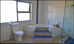 Bathroom 2 - 13 square meters of property in Kosmosdal