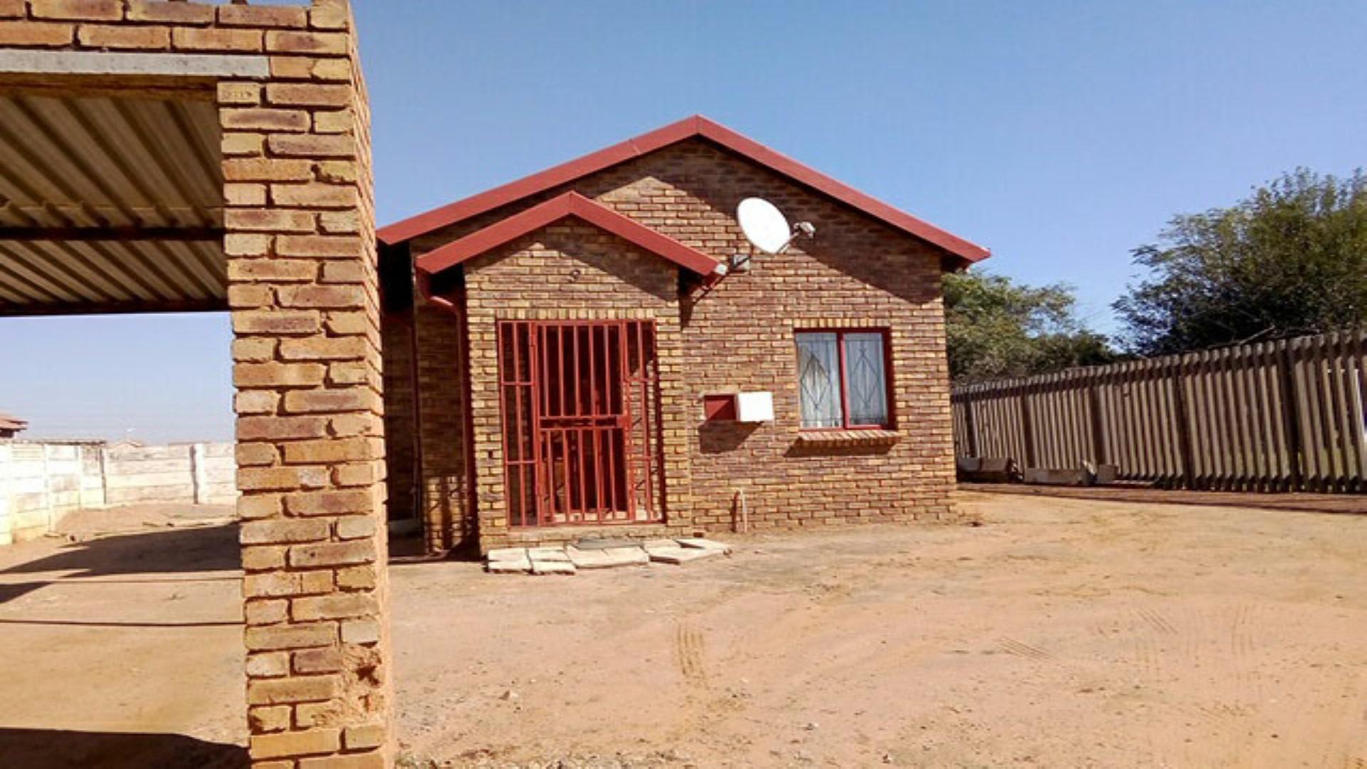 Standard Bank EasySell 2 Bedroom House for Sale in Daveyton MR141695