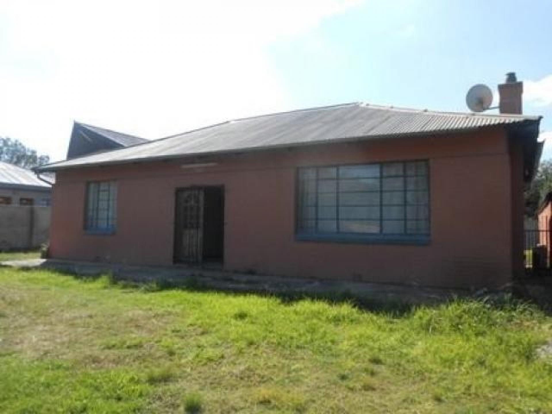 Front View of property in Standerton