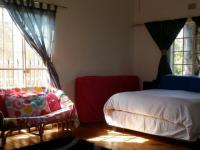 Main Bedroom - 19 square meters of property in Meer En See