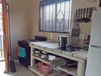 Kitchen - 8 square meters of property in Klippoortjie AH