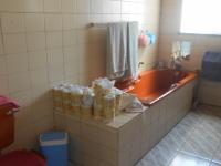 Main Bathroom - 7 square meters of property in Randfontein