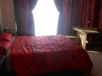 Bed Room 1 - 32 square meters of property in Westonaria