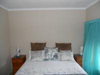 Main Bedroom - 29 square meters of property in Umtentweni