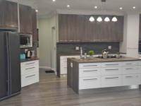 Kitchen - 27 square meters of property in Jeffrey's Bay