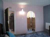 Bed Room 1 - 14 square meters of property in Deneysville