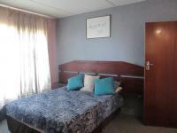 Bed Room 1 - 14 square meters of property in Deneysville