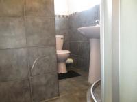 Bathroom 1 - 5 square meters of property in Deneysville
