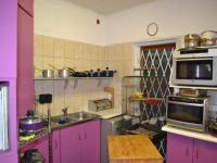 Kitchen - 33 square meters of property in Waterval East