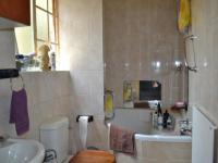 Main Bathroom - 4 square meters of property in Waterval East