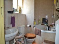 Main Bathroom - 4 square meters of property in Waterval East