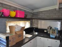 Kitchen - 33 square meters of property in Waterval East