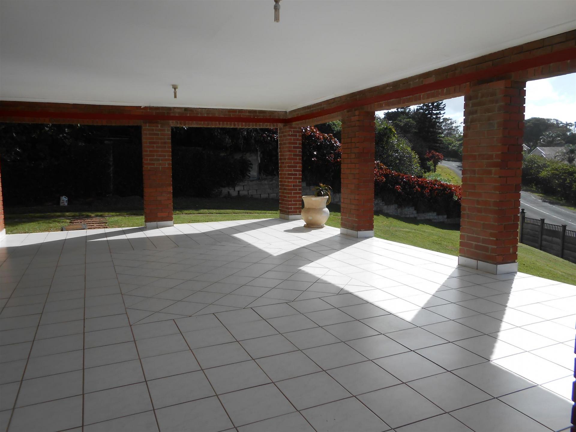 Patio - 55 square meters of property in Umzumbe