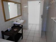 Bathroom 1 - 6 square meters of property in Umzumbe