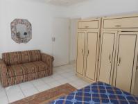 Bed Room 1 - 17 square meters of property in Umzumbe