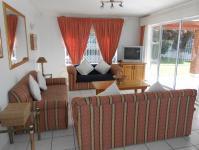 Lounges - 27 square meters of property in Umzumbe