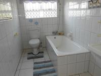 Bathroom 2 - 5 square meters of property in Umzumbe