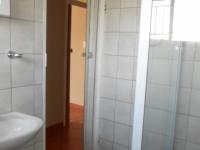 Bathroom 1 - 7 square meters of property in Lewisham