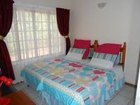 Bed Room 1 - 11 square meters of property in Umzumbe