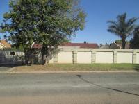 Front View of property in Sunward park