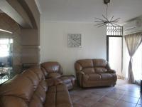 Lounges - 20 square meters of property in Sunward park