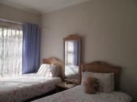 Bed Room 1 - 12 square meters of property in Sunward park