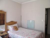 Bed Room 1 - 12 square meters of property in Sunward park