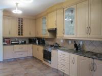 Kitchen - 24 square meters of property in Sunward park